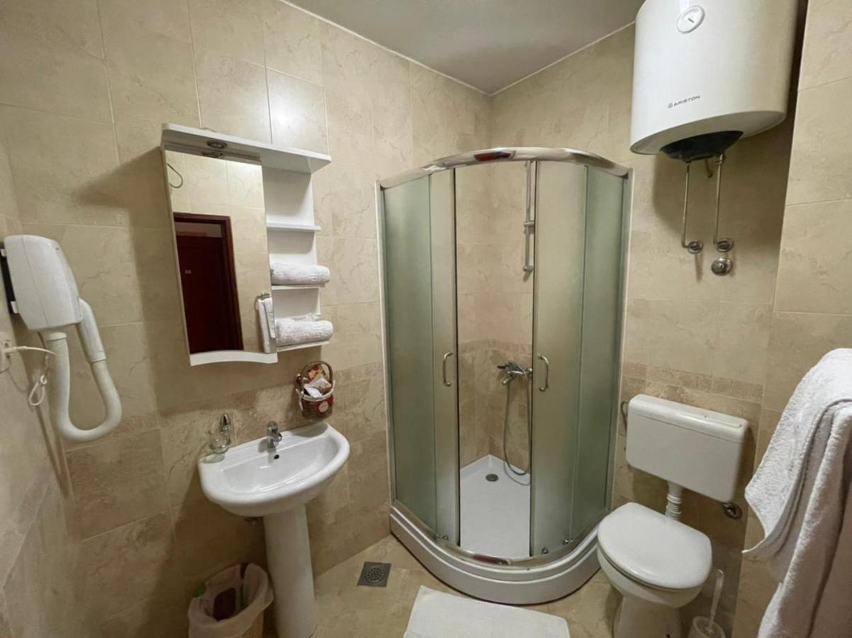 Apartments Stari Ribar 布德瓦 外观 照片