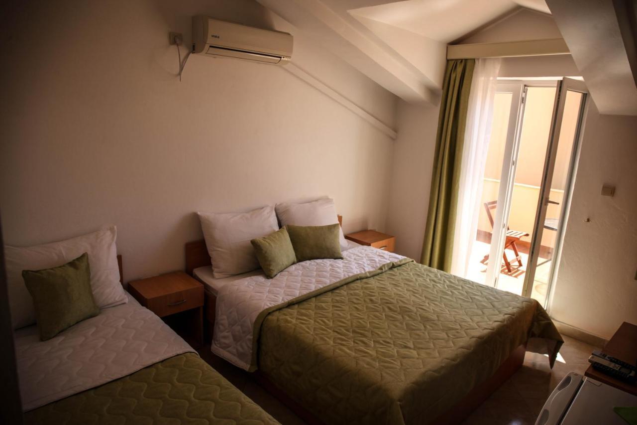 Apartments Stari Ribar 布德瓦 外观 照片