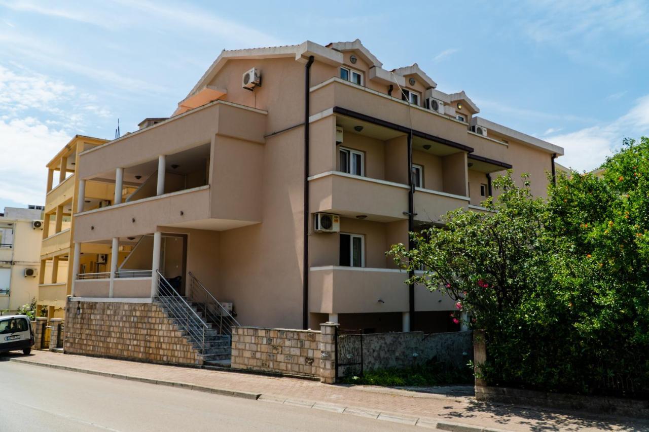 Apartments Stari Ribar 布德瓦 外观 照片