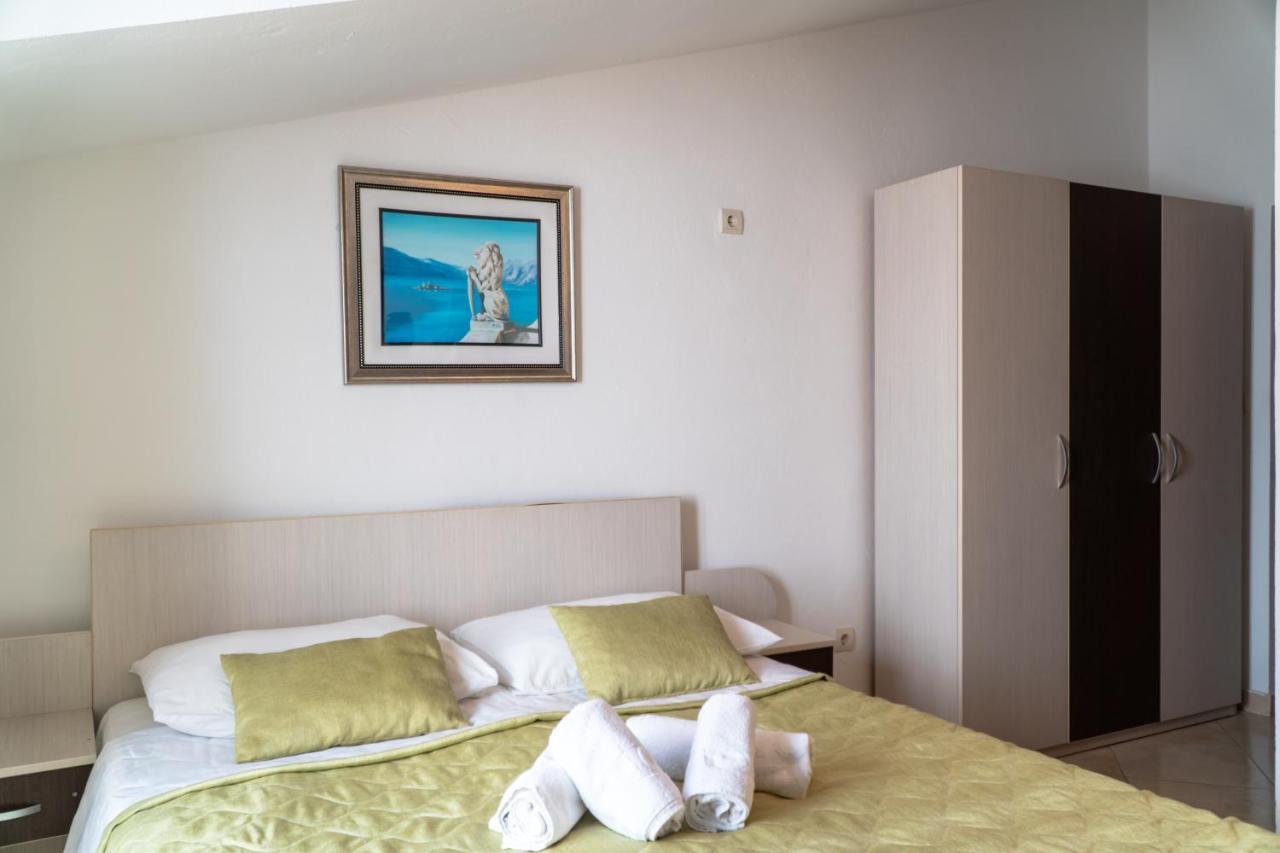 Apartments Stari Ribar 布德瓦 外观 照片