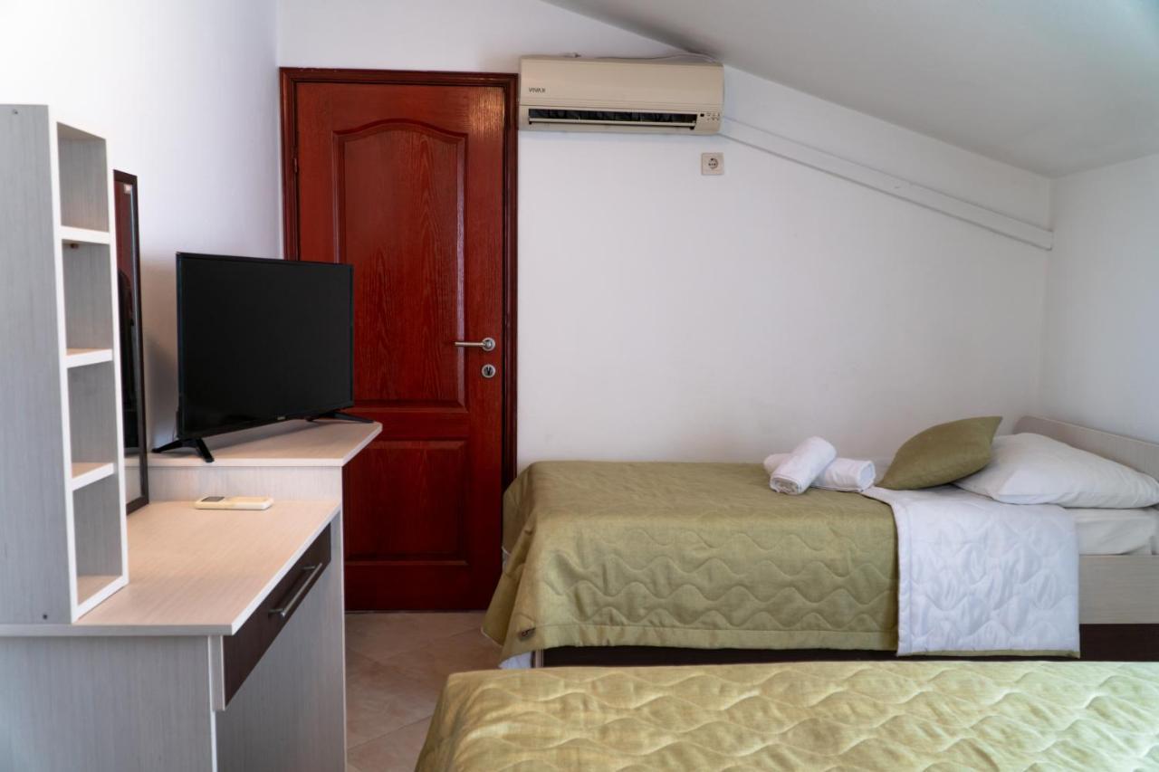 Apartments Stari Ribar 布德瓦 外观 照片