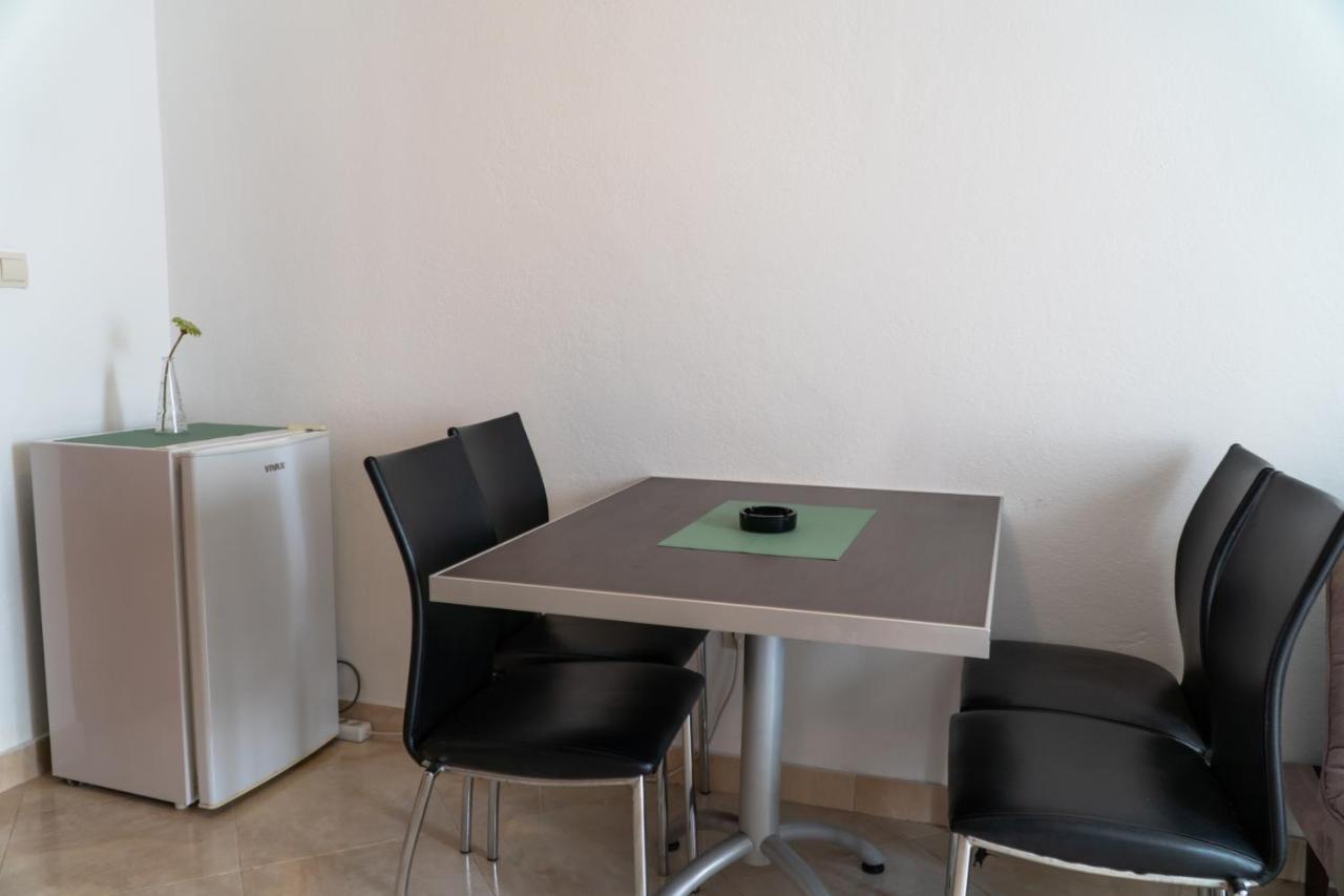 Apartments Stari Ribar 布德瓦 外观 照片