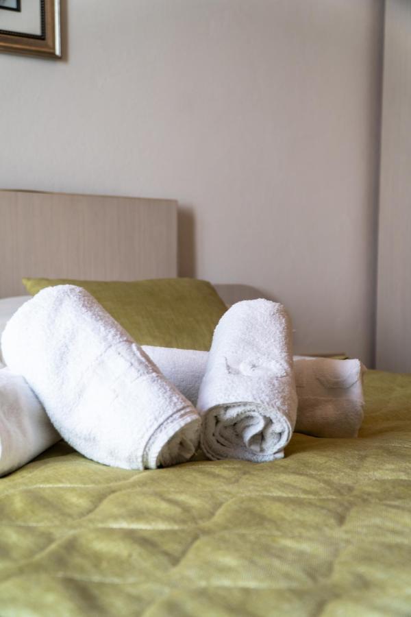 Apartments Stari Ribar 布德瓦 外观 照片
